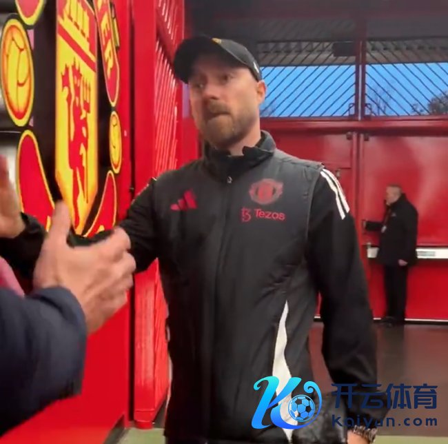 更衣室装录像头直播？曼联正在寻求新的流量密码