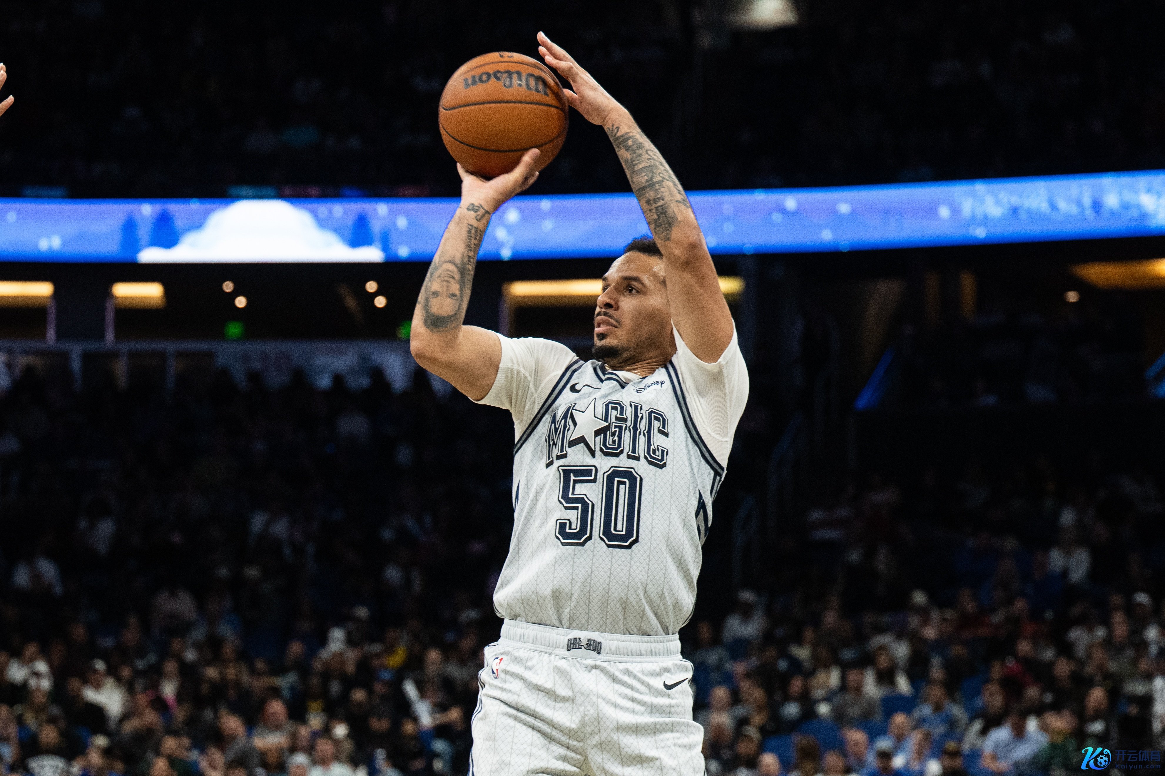 科尔-安东尼谈砍下35分：我很现象能为球队赢球作念出孝顺